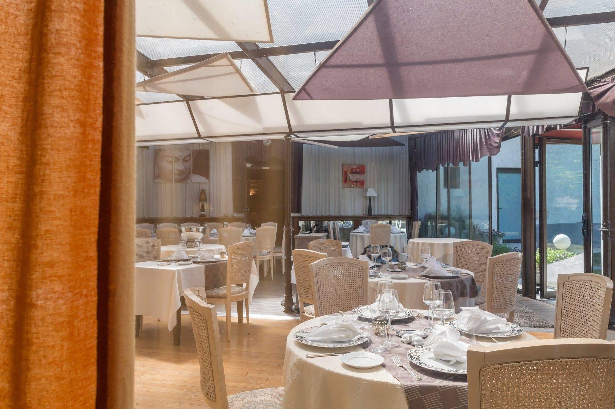 Hotel Restaurant Laurent Perreal Attignat Ngoại thất bức ảnh